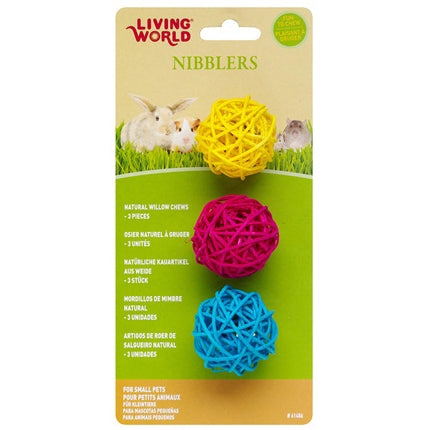 Living World® Nibblers Willow Chew Balls 3PK - Critter Country Supply Ltd.